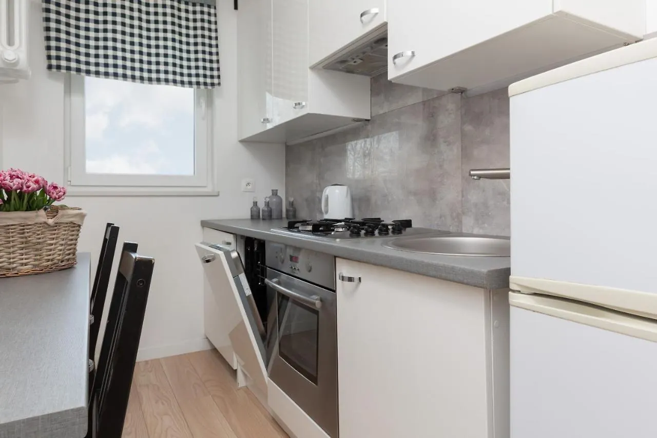 Apartments Praga Afrykańska by Renters Warszawa